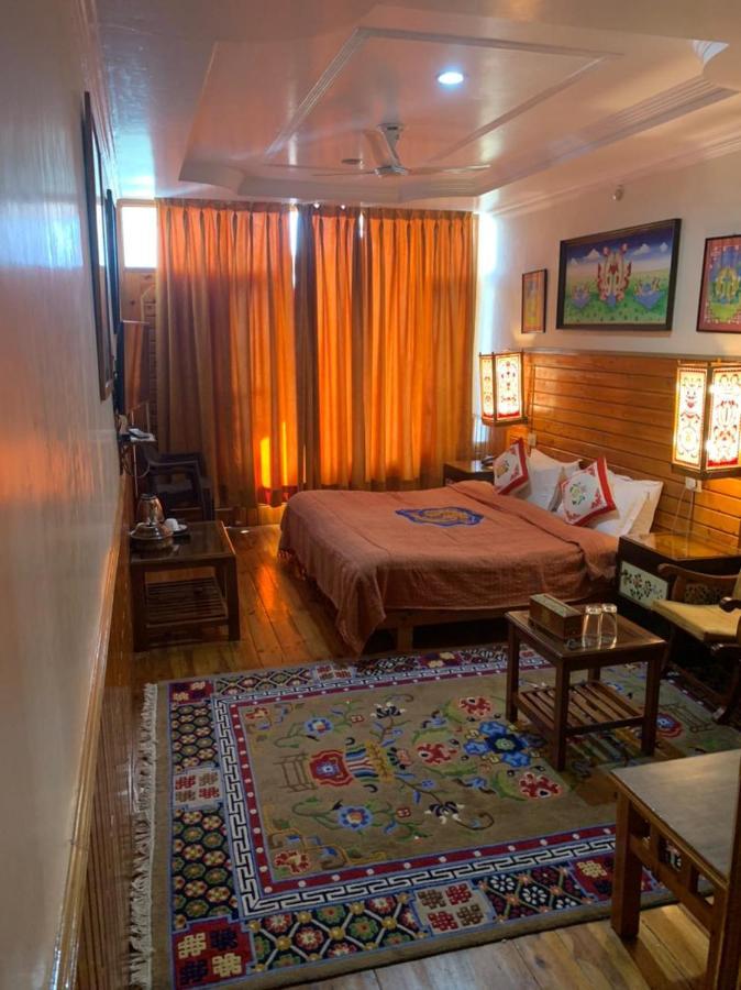Auspiscious Him View Hotel McLeod Gandzs Kültér fotó